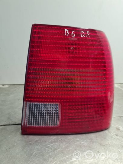 Volkswagen PASSAT B5 Tail light bulb cover holder 3B5945257