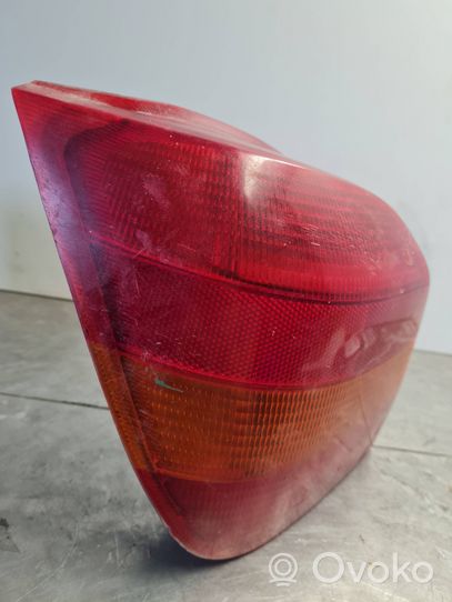 Volvo V70 Tailgate rear/tail lights 13910100