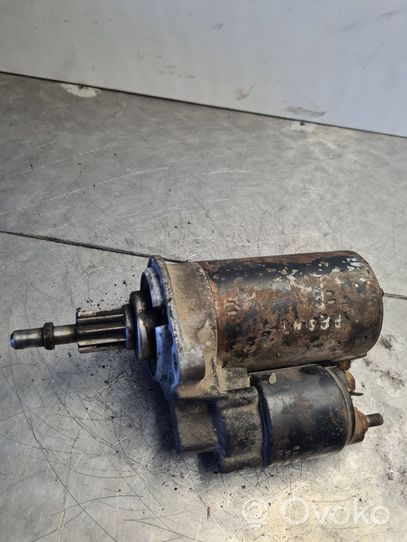 Volkswagen PASSAT B3 Starter motor 0331303071