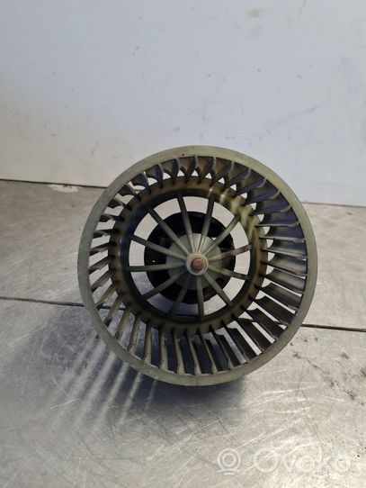 Audi 100 S4 C4 Ventola riscaldamento/ventilatore abitacolo 4A0959101A