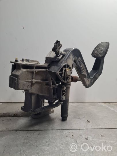 Mercedes-Benz Sprinter W901 W902 W903 W904 Clutch pedal A9012902016