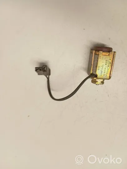 Ford Mondeo MK I Solenoidinis vožtuvas 93BB11K574AE