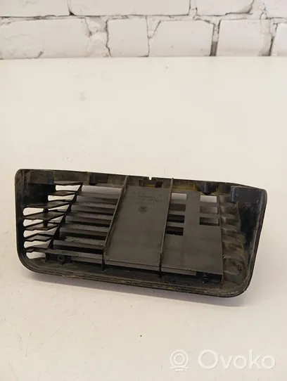 Volkswagen Transporter - Caravelle T4 Rear air vent grill 7D0819111