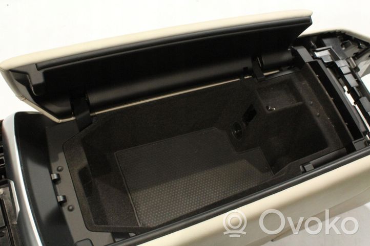 BMW 8 G16 Console centrale 