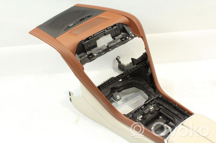 BMW 8 G16 Console centrale 