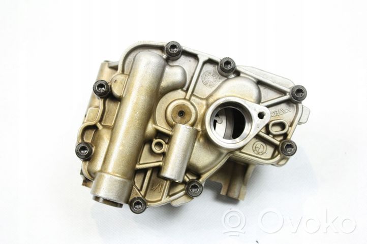 BMW 3 E92 E93 Oil pump 7838311