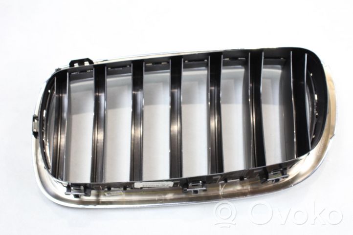 BMW X6 F16 Grille calandre supérieure de pare-chocs avant 