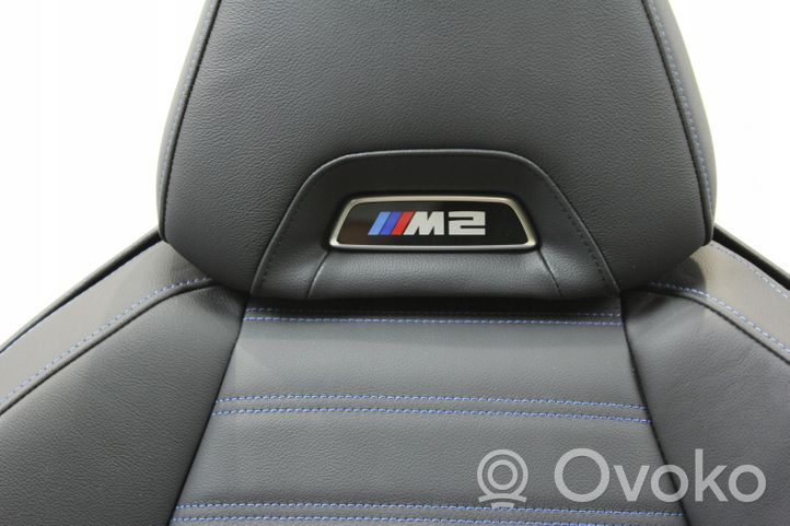 BMW 2 G42 Fotele / Kanapa / Boczki / Komplet 8C33538
