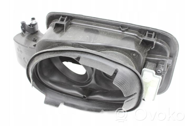 BMW 3 G20 G21 Tuyau de remplissage de réservoir de carburant 7433409