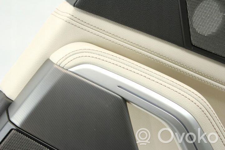 BMW X6 G06 Apmušimas galinių durų (obšifke) 