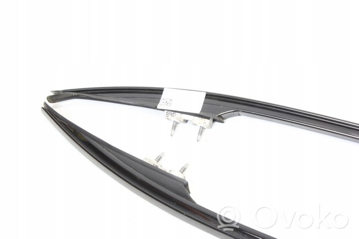 BMW X7 G07 Roof bar rail 