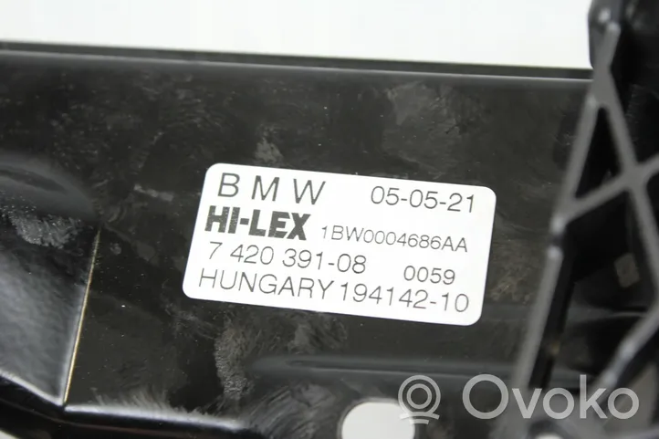 BMW X2 F39 Mechanizm podnoszenia szyby przedniej bez silnika 7420391