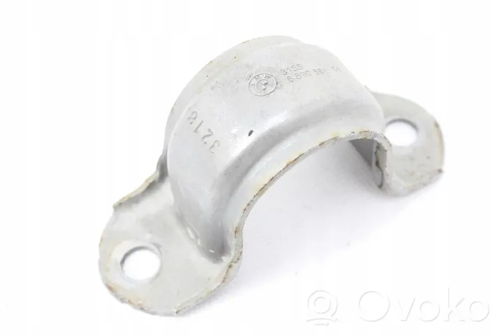 BMW 4 G22 G23 G24 G26 Mocowanie stabilizatora osi przedniej 6890581