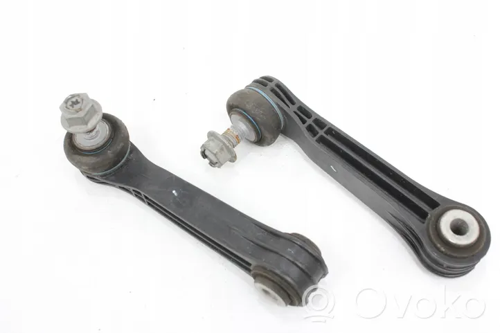 BMW 5 G30 G31 Stabilisateur arrière lien, barre anti-roulis 6869096