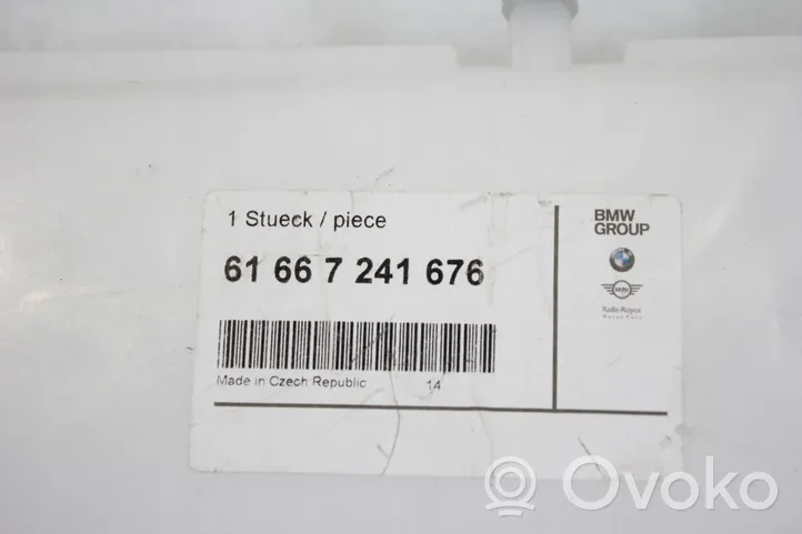 BMW 1 F20 F21 Langų skysčio bakelis 7241676