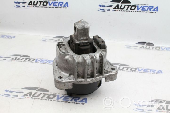 BMW 5 F10 F11 Support de moteur, coussinet 22116775905