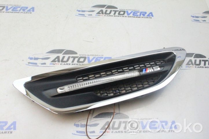 BMW M5 Feu clignotant répétiteur d'aile avant 7903880