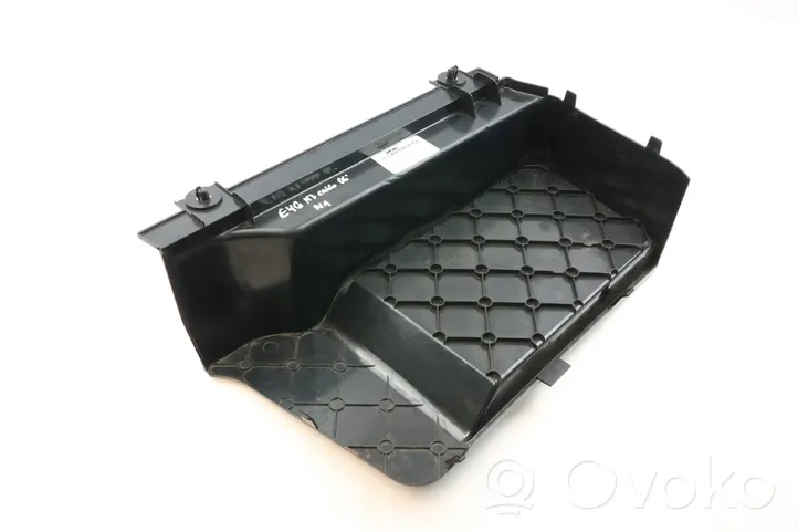 BMW 3 E46 Battery box tray cover/lid 8204084
