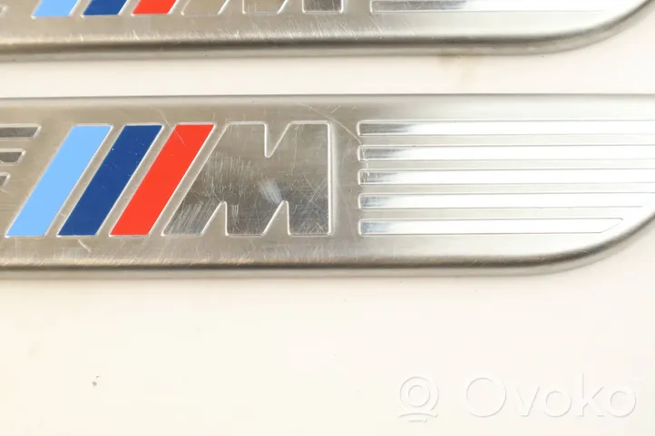 BMW X6 M Zestaw listew progowych (wewnętrznych) 7172347