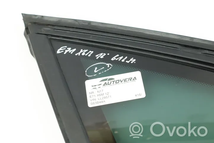 BMW X6 M Rear side window/glass 7182327