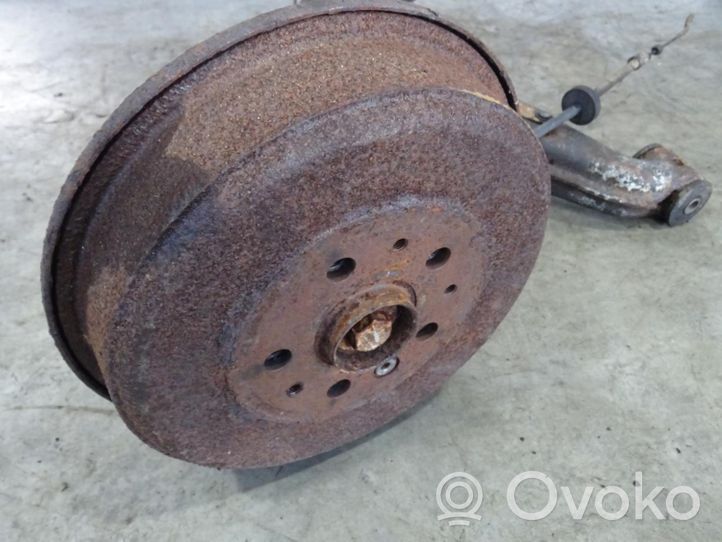 Volkswagen Transporter - Caravelle T4 Rear wheel hub 