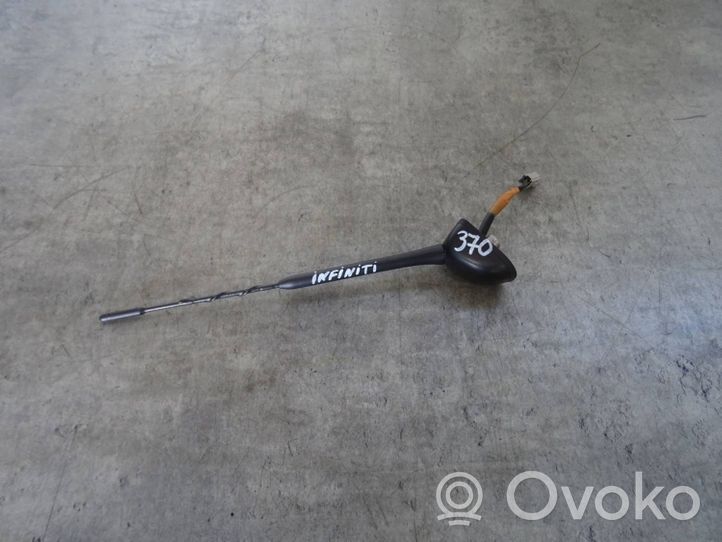 Infiniti FX Radio antenna 