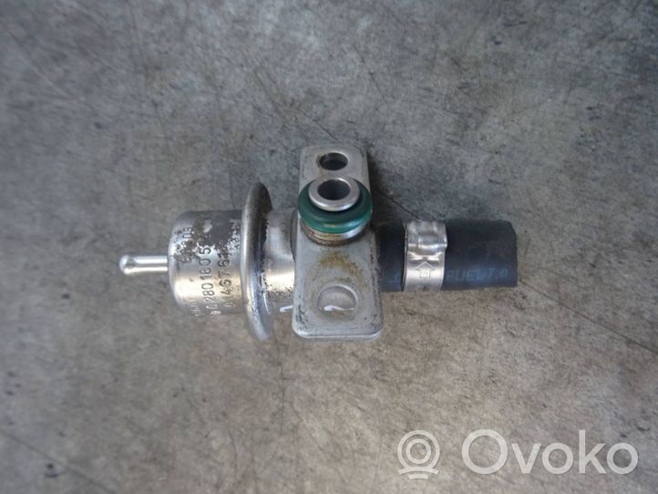 Volvo S40, V40 Sensore di pressione del carburante 0280160554
