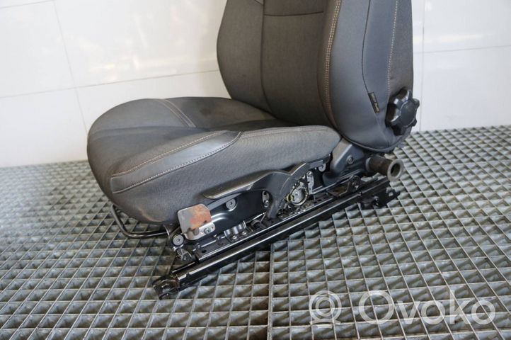 Volvo V40 Cross country Front driver seat 