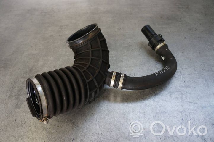 BMW 1 F20 F21 Tubo di aspirazione dell’aria turbo 586509