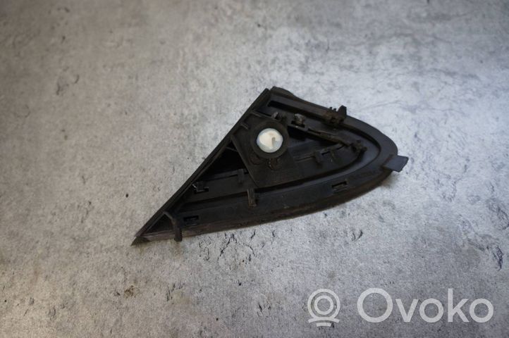 Volvo V40 Rivestimento passaruota anteriore 31349230