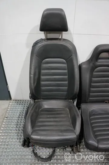 Volkswagen Scirocco Sėdynių / durų apdailų komplektas 