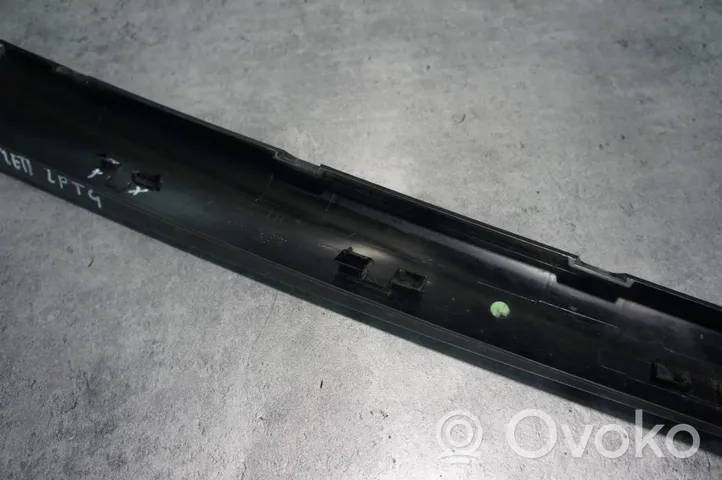 5L0853263 Skoda Yeti (5L) Windshield trim, 58.59 € | RRR 