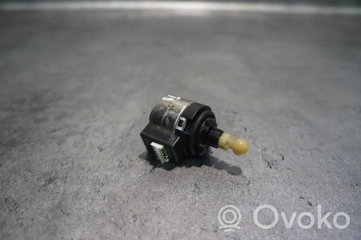 Volvo V40 Sensore di livello faro/fanale 7153113399