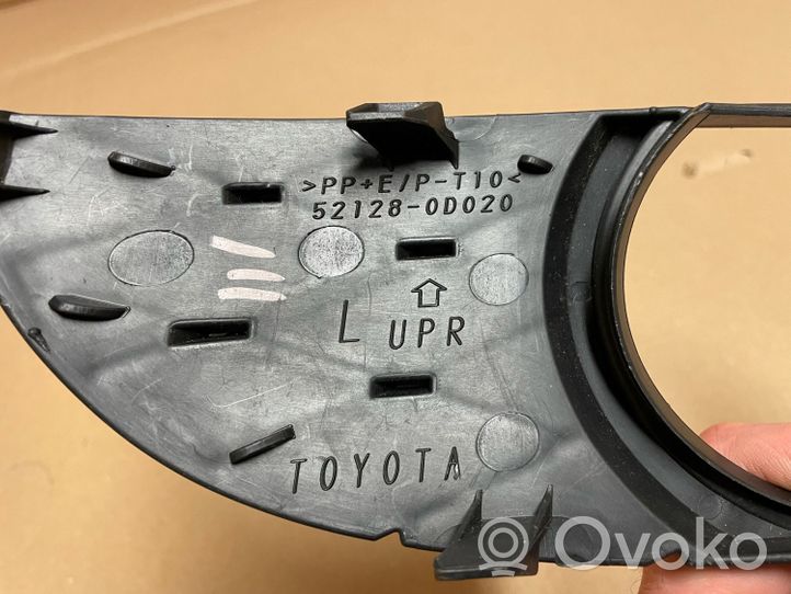 Toyota Yaris Etupuskurin alempi jäähdytinsäleikkö 521280D020