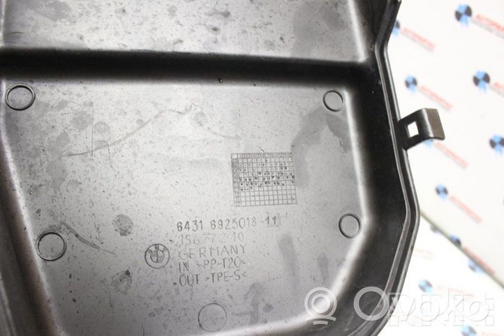 BMW 1 E82 E88 Coperchio micro filtro dell’aria abitacolo 15677210