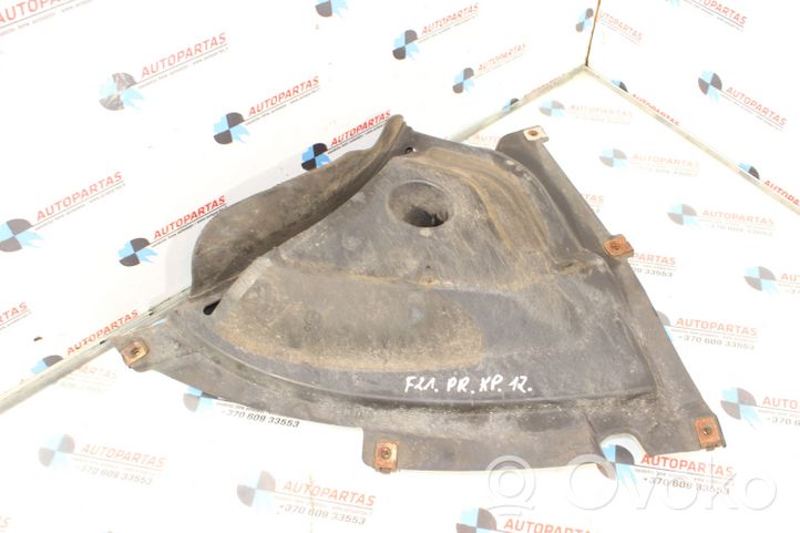 BMW 1 F20 F21 Copertura/vassoio sottoscocca anteriore 7241847