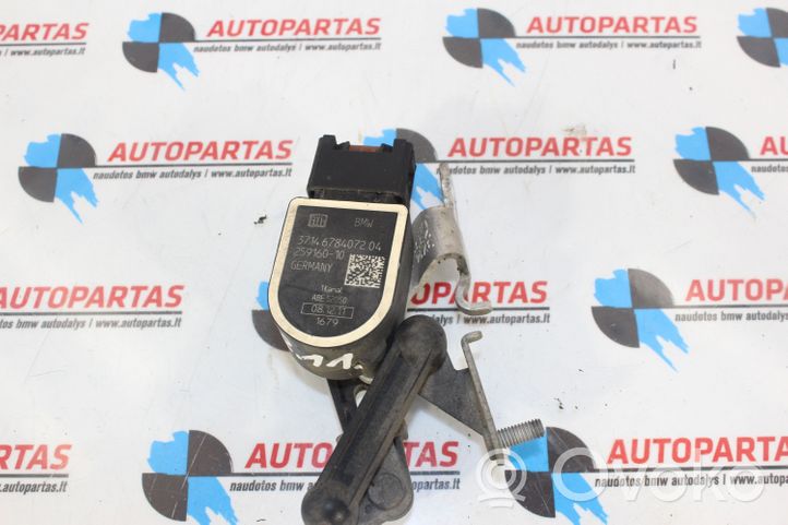 BMW 6 F12 F13 Czujnik poziomowania świateł osi przedniej 6784072