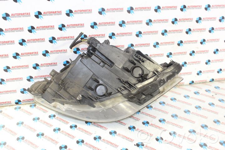 BMW 5 F10 F11 Lampa przednia A9720324111