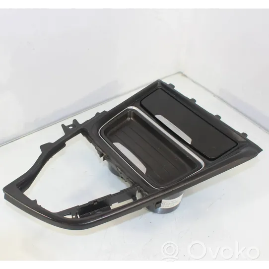 BMW 3 F30 F35 F31 Becherhalter Getränkehalter Cupholder vorne 8219700