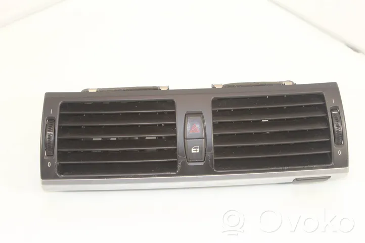 BMW X6 E71 Kojelaudan keskiosan tuuletussuuttimen ritilä 9220101