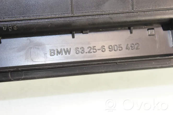 BMW 3 E46 Papildomas stop žibintas 63256905492