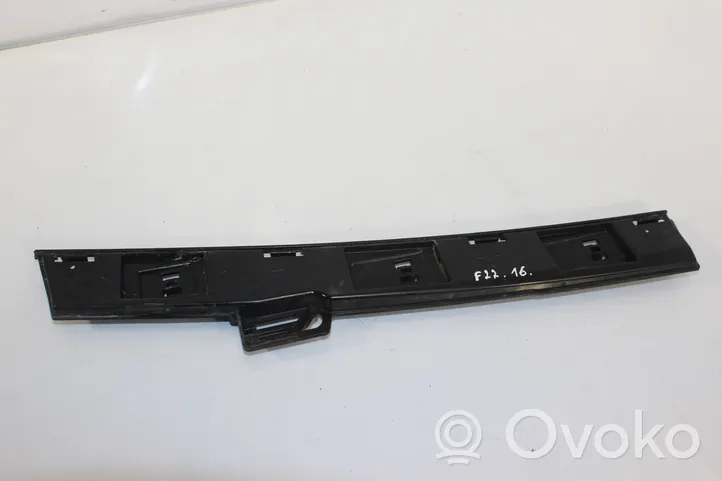 BMW 2 F22 F23 Muu kynnyksen/pilarin verhoiluelementti 7268078