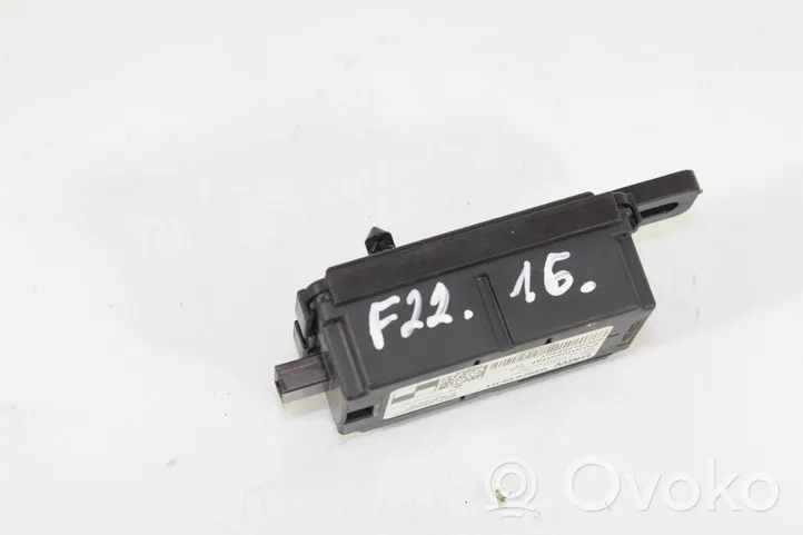 BMW 2 F22 F23 Antennin ohjainlaite 9397846