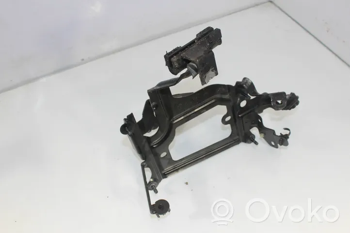 BMW 7 F01 F02 F03 F04 Engine mounting bracket 7610564