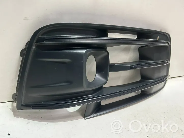 Audi Q7 4M Front fog light trim/grill 4M0807632