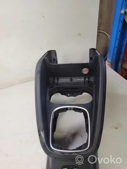 Audi A1 Center console 8X0863240C