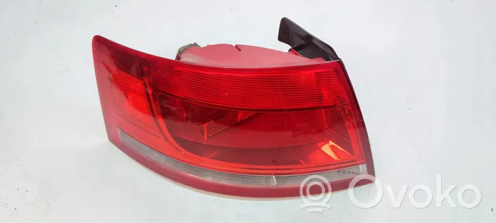 Audi A4 S4 B7 8E 8H Lampa tylna 8H0945095D