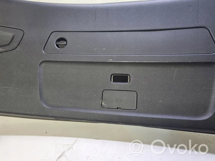 Audi A6 S6 C8 4K Rivestimento portellone posteriore/bagagliaio 4K9867979D