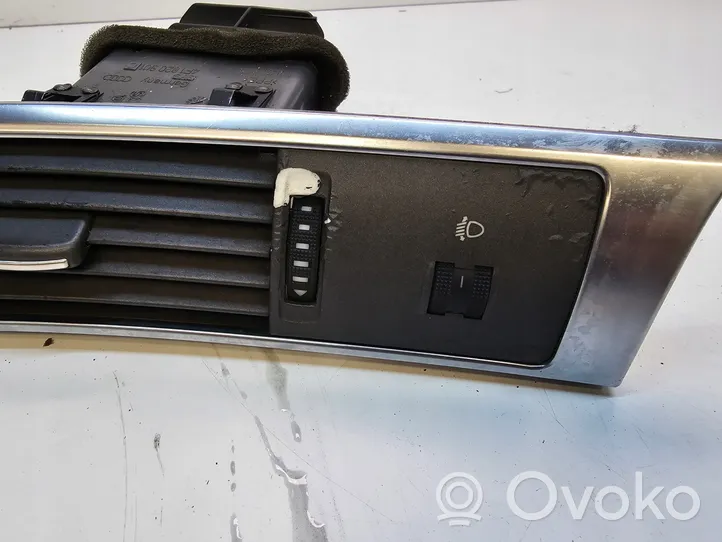 Audi A6 S6 C6 4F Copertura griglia di ventilazione laterale cruscotto 4F1820901C