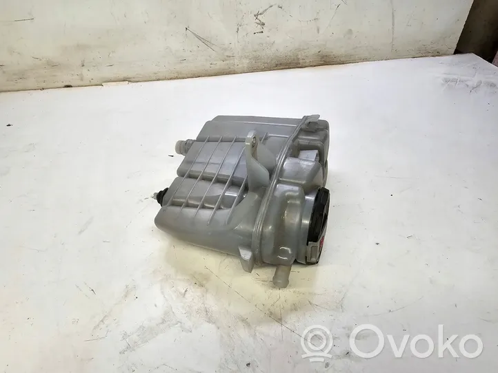 Audi A6 S6 C8 4K Vase d'expansion / réservoir de liquide de refroidissement 4K0121405K